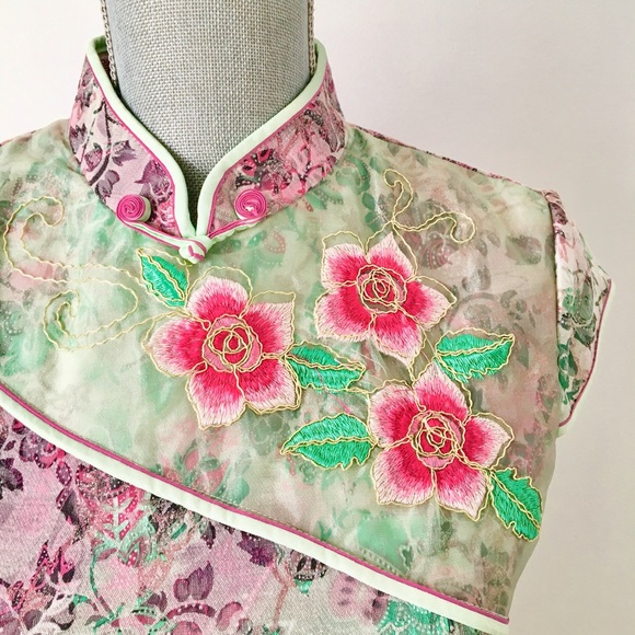 JOY LUCK embroidered mini cheongsam dress - Picture 3 of 7